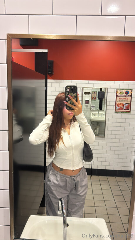 Halz69 model art photos