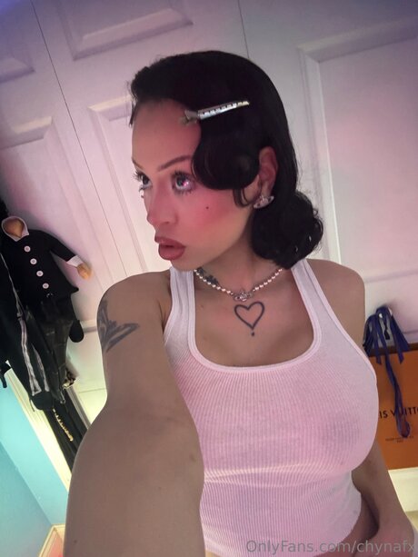 Iwantchyna adult actress images