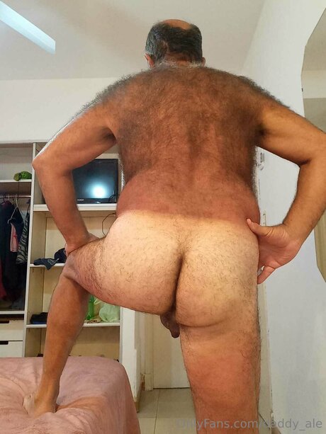 Daddy Ale star hot image