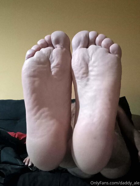 Daddy Ale model exclusive img