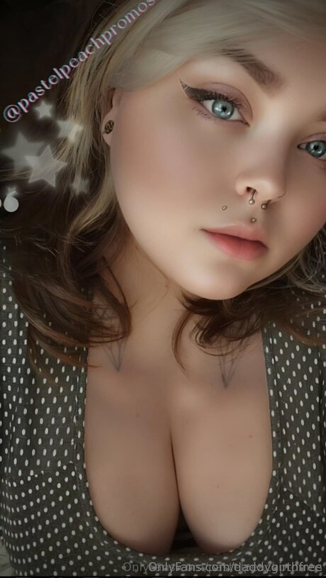 Daddygirthfree hot actress gallery