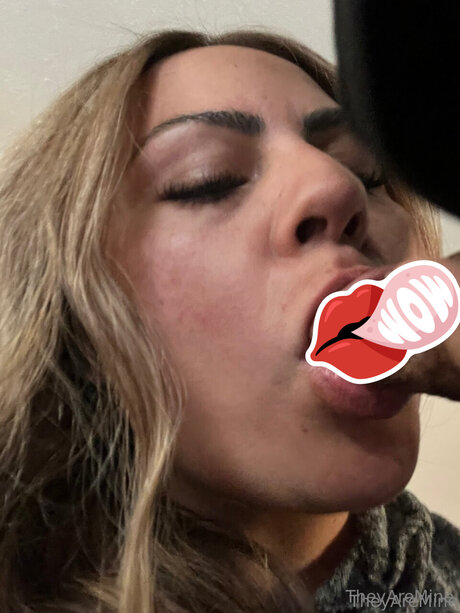 U217598164 model adult gallery