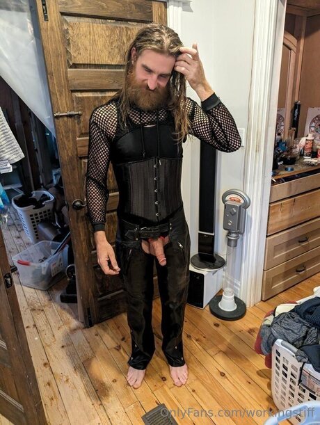 Workingstiff Photo Gallery