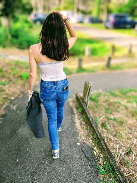 Ninandco pretty model image