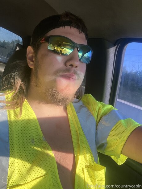 Countrycabin free actress pictures