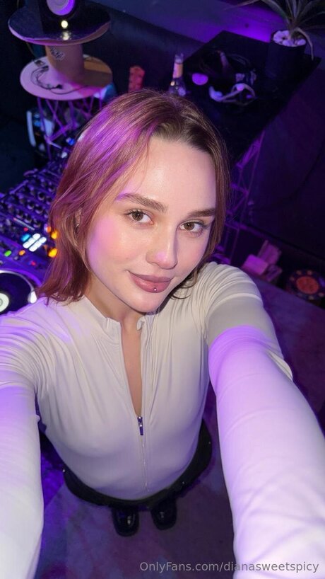 Dianasweetspicy xxx actress photo