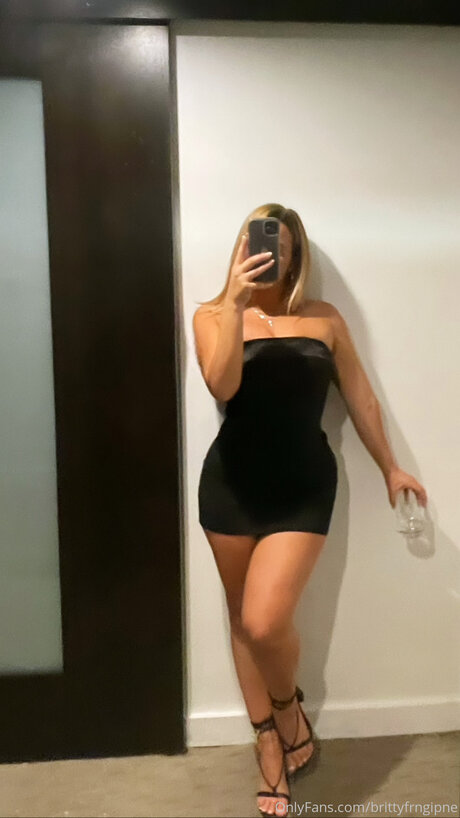 Brittyfrngipne model pornographic img