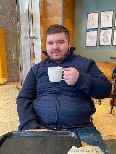 Djomigee model exclusive img