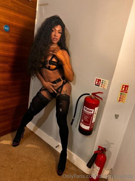 mirror selfie onlyfans naked gallery