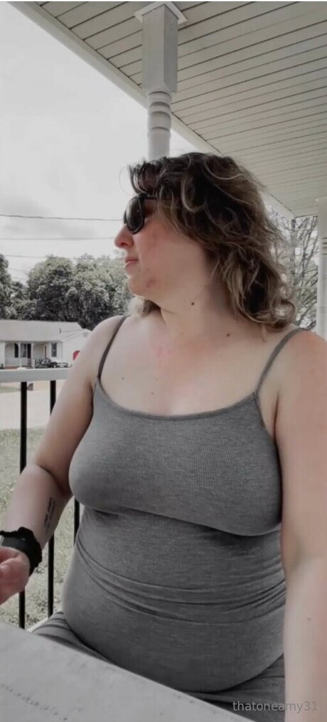 Thatoneamy44 erotic actress photos