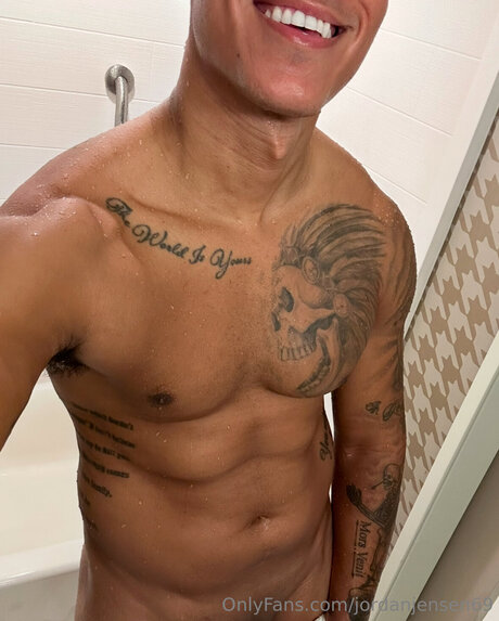 Jordanjensen69 pornographic model picture