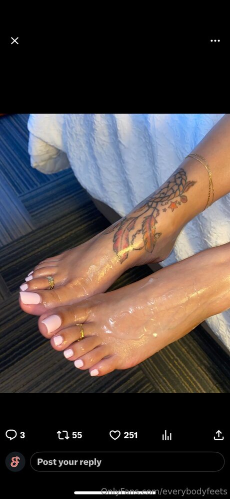 Everybodyfeets pornstar perfect image