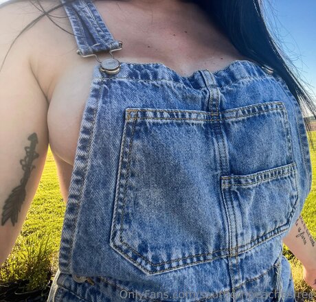 asian cheerleader onlyfans sexy nude pic