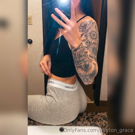 Peyton Grace model sexy images