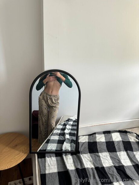 Graceli model porn photo