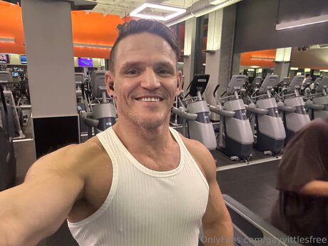 Gayvittlesfree sexy model photos