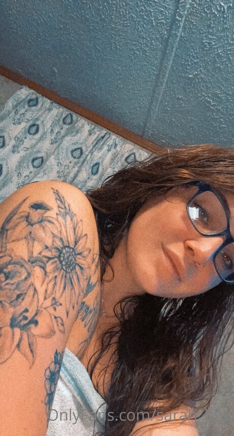 Sarah Bug model perfect pics