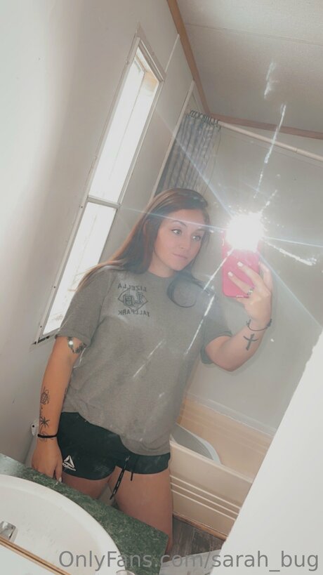 Sarah Bug hd actress image