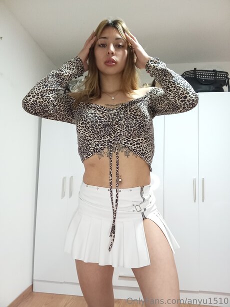 Anyu1510 naked actress gallery