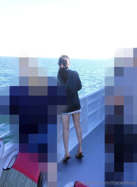 Thewifevo pornstar nudes gallery