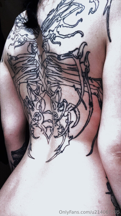 U214067285 model porn photo