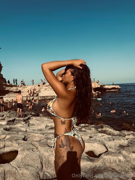 Jenniferluxe pretty pornstar photo