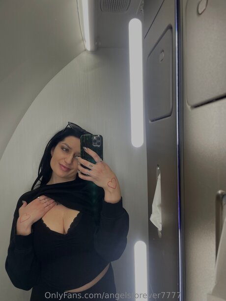 man onlyfans naked gallery