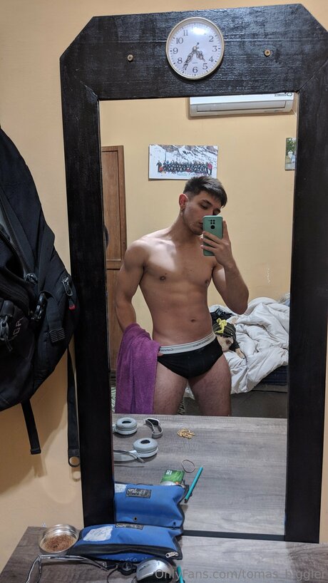 Tomas Rager model art img