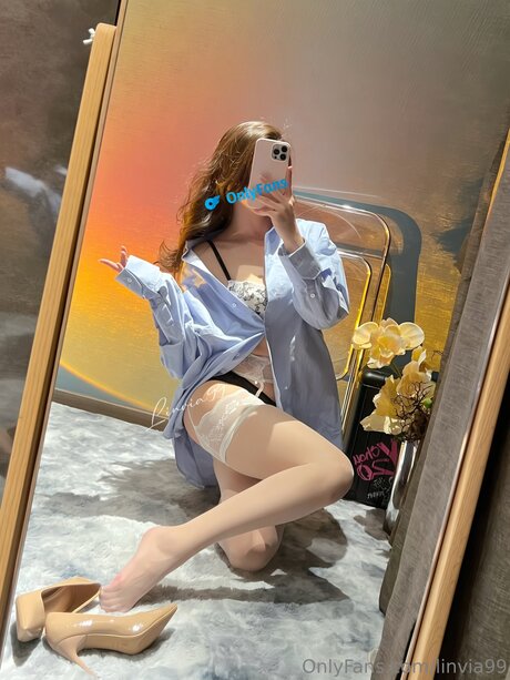 two onlyfans free naked pic