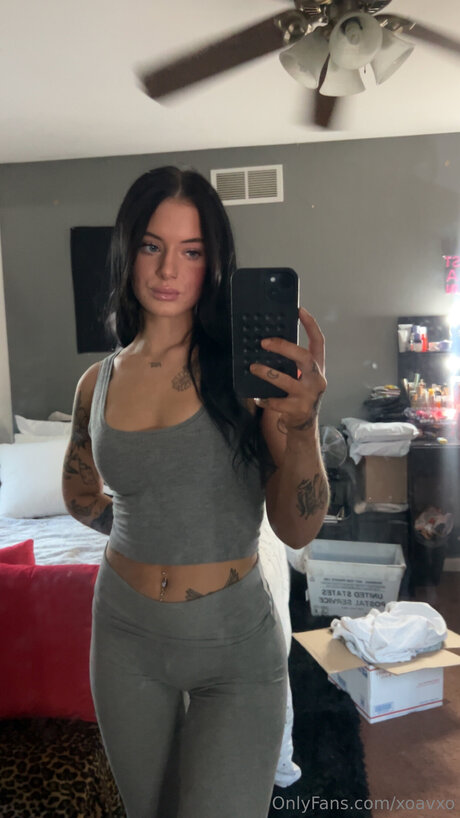 Xoavxo pornstar nudes image