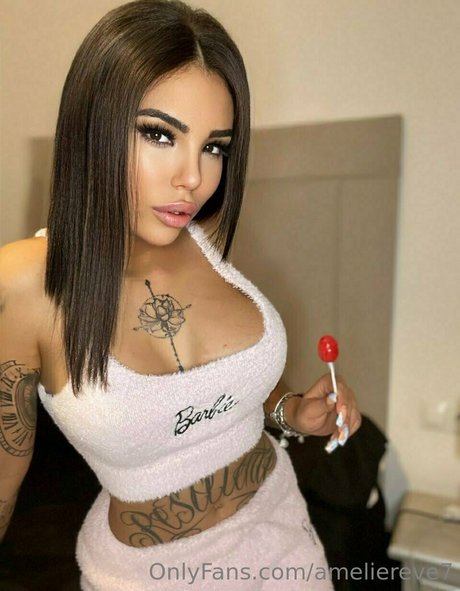 blonde muscle onlyfans pornographic image