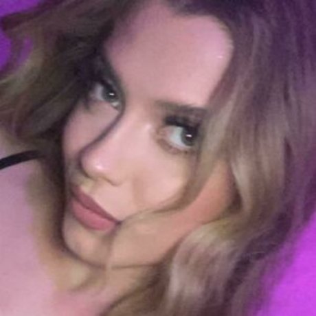 Ella Jayde Ford porn model image