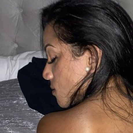 ilovetinder perfect actress picture