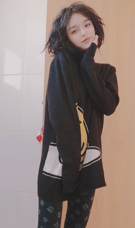 Loolizinhareal star nude images