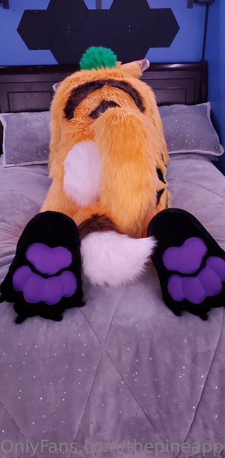 thepineapplefox star porn archive