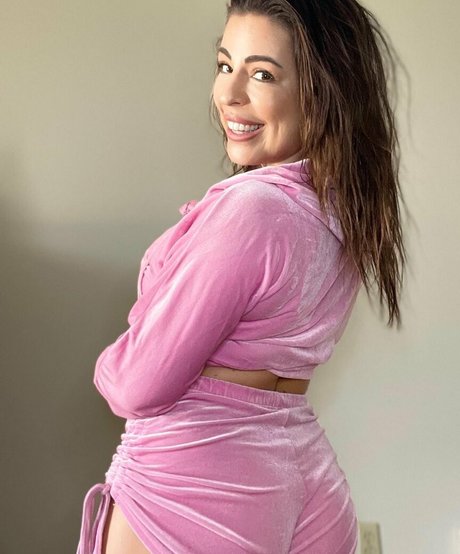 officiallyemmyjames model best picture