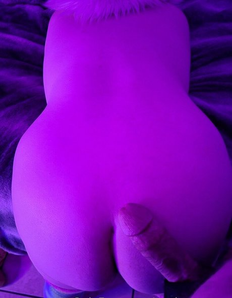 nuclearpuppo nude model photos