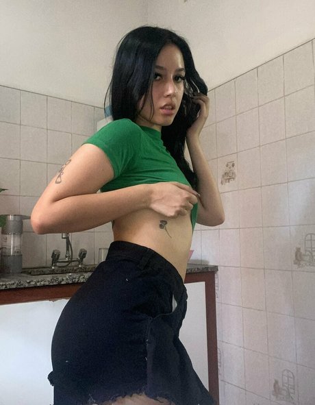 antonellamaria star top pictures