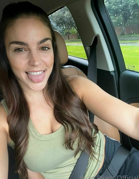 ryanryans pretty model pics