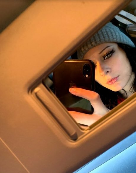 autumn2blazed model adult photo