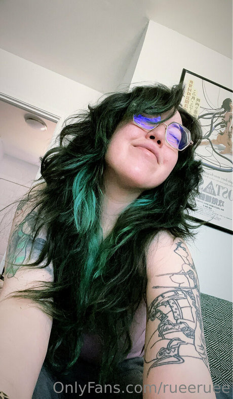 rueeruee perfect actress picture