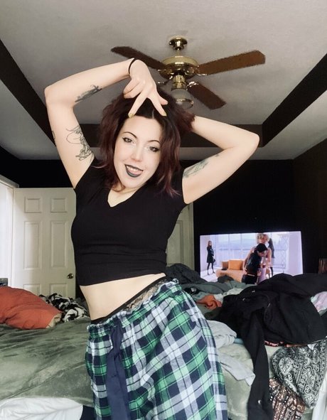 rueeruee pornographic actress images