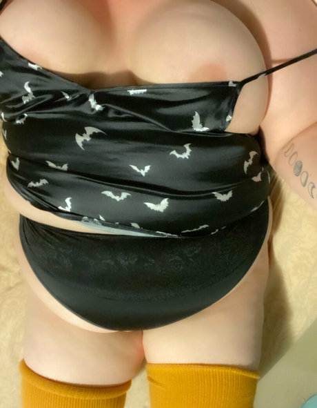 damnyouvicky nude pornstar image