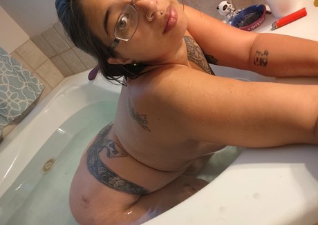 panda pop10 star nudes archive