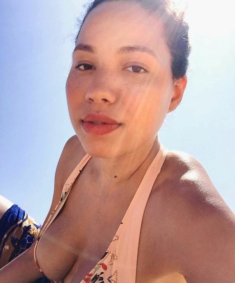 Jurnee Smollett star beautiful galleries