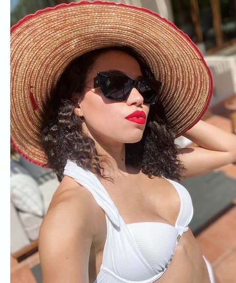 hijabi onlyfans beautiful nude images