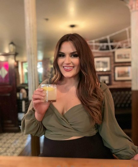 puckbuddy free actress img