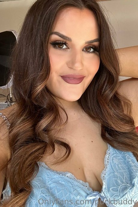 puckbuddy star nice picture