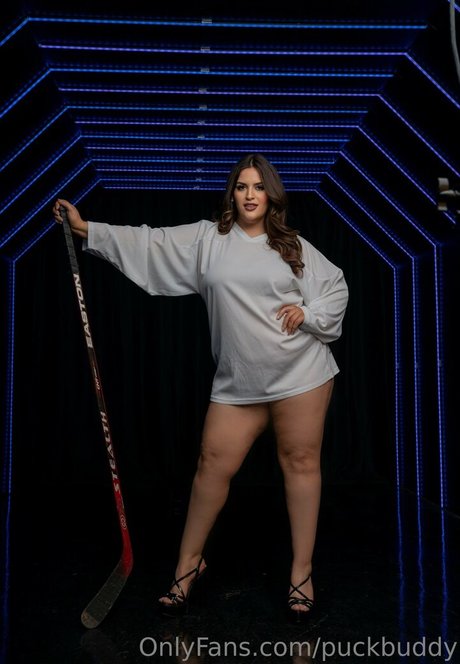 puckbuddy star sex photo