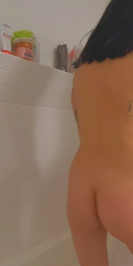 Yellowsnowbb exclusive model img